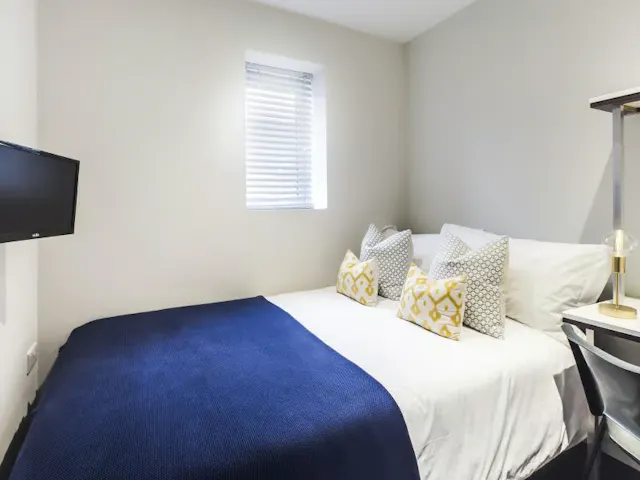 4 Bed Apartment room image 3