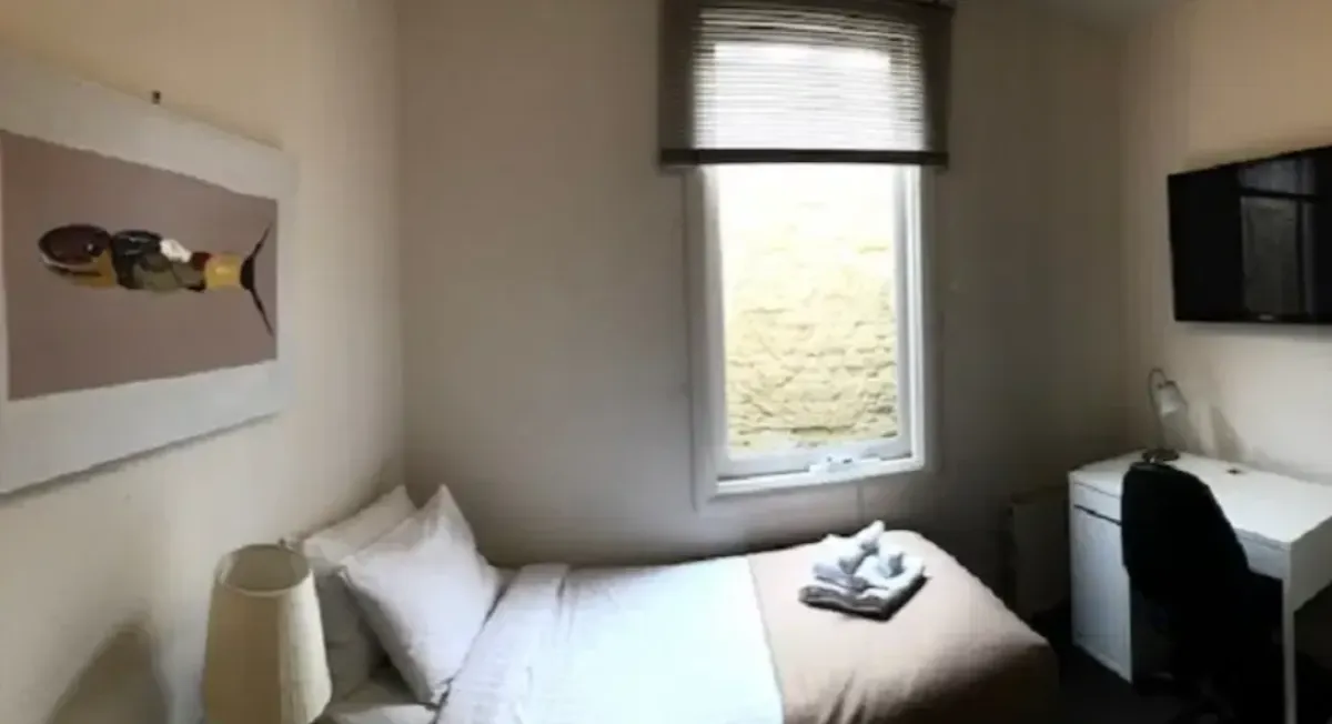 Room 10A ROOM