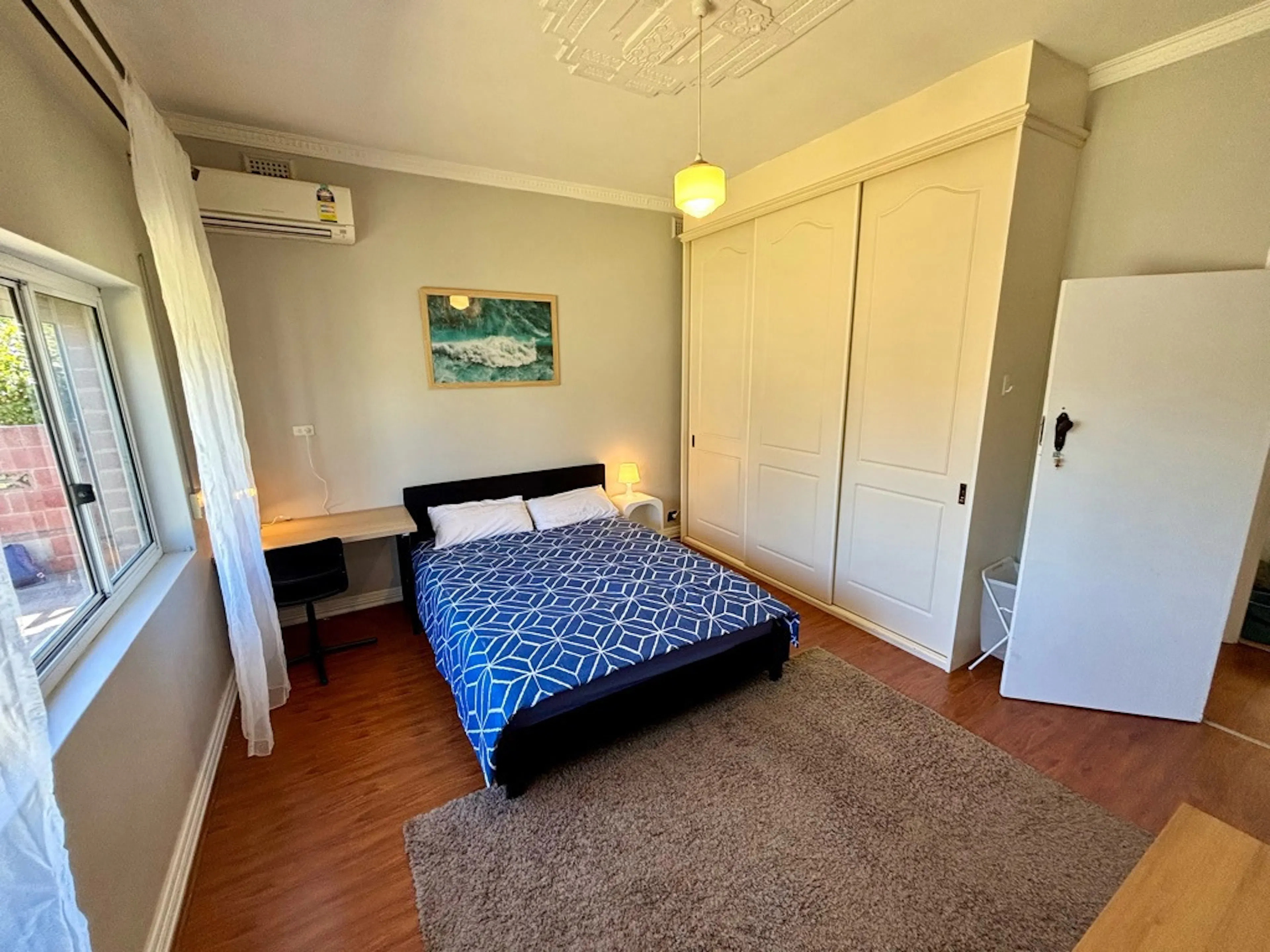 Room 1 ROOM 4