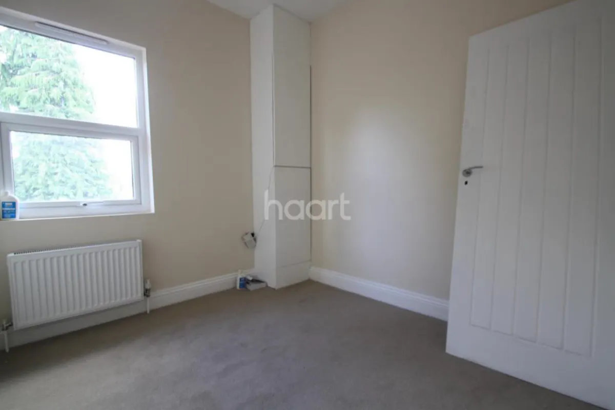 5 Bedroom Apartment ROOM