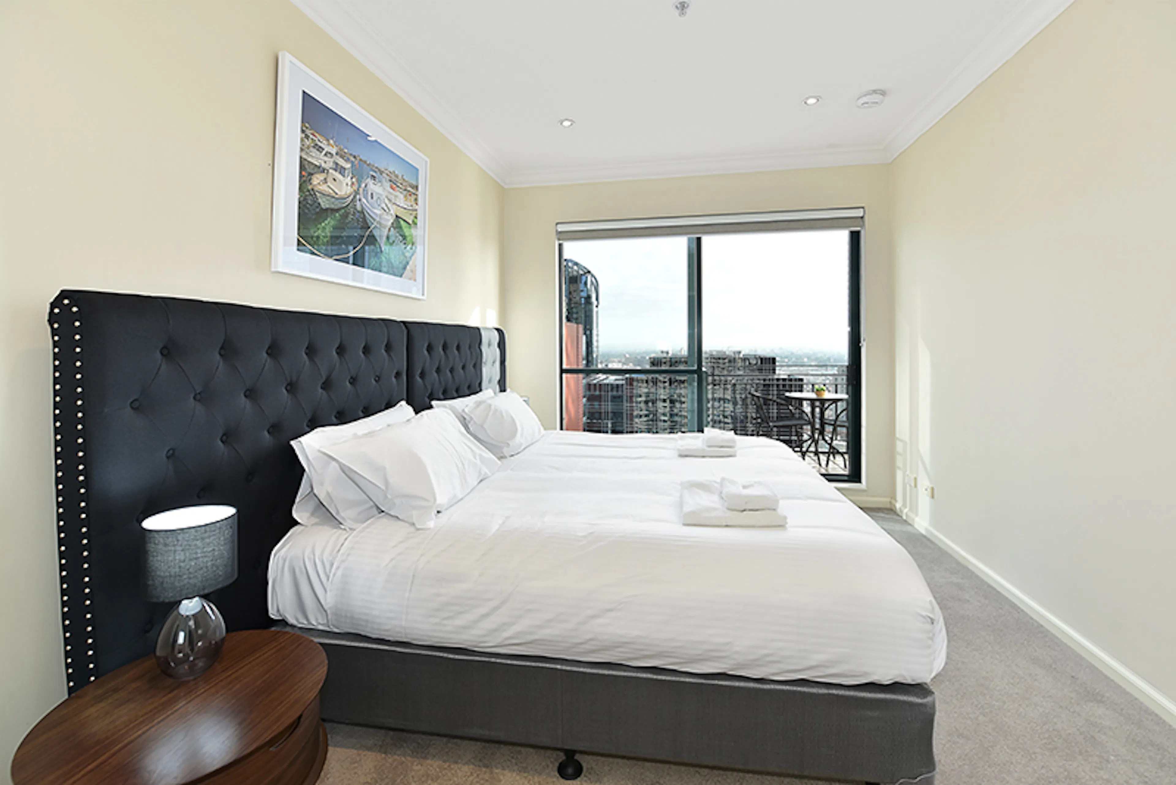 𝟐 𝐁𝐞𝐝𝐫𝐨𝐨𝐦 Apartment (3008) ROOM 1
