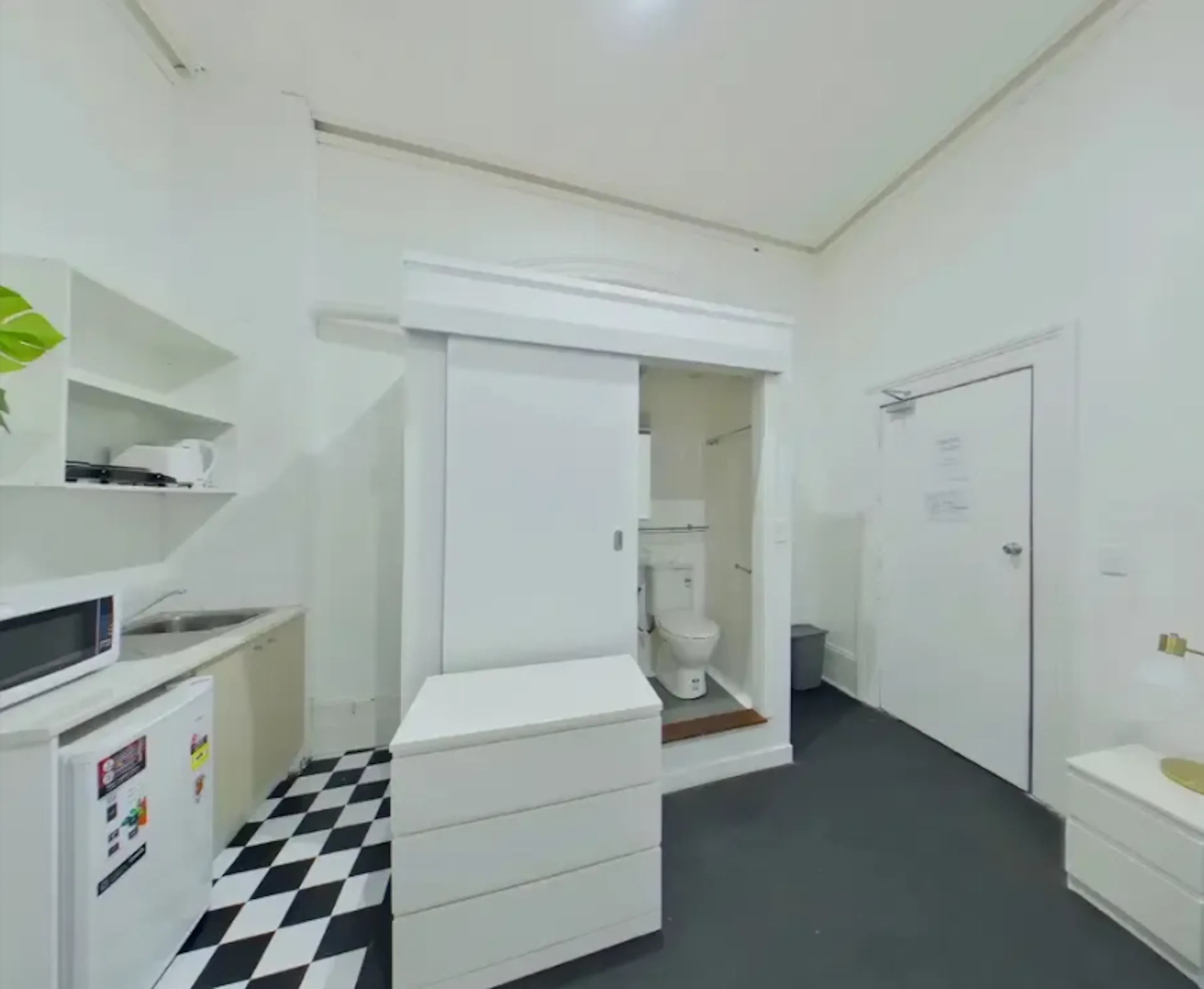 Room 2 KITCHEN 2