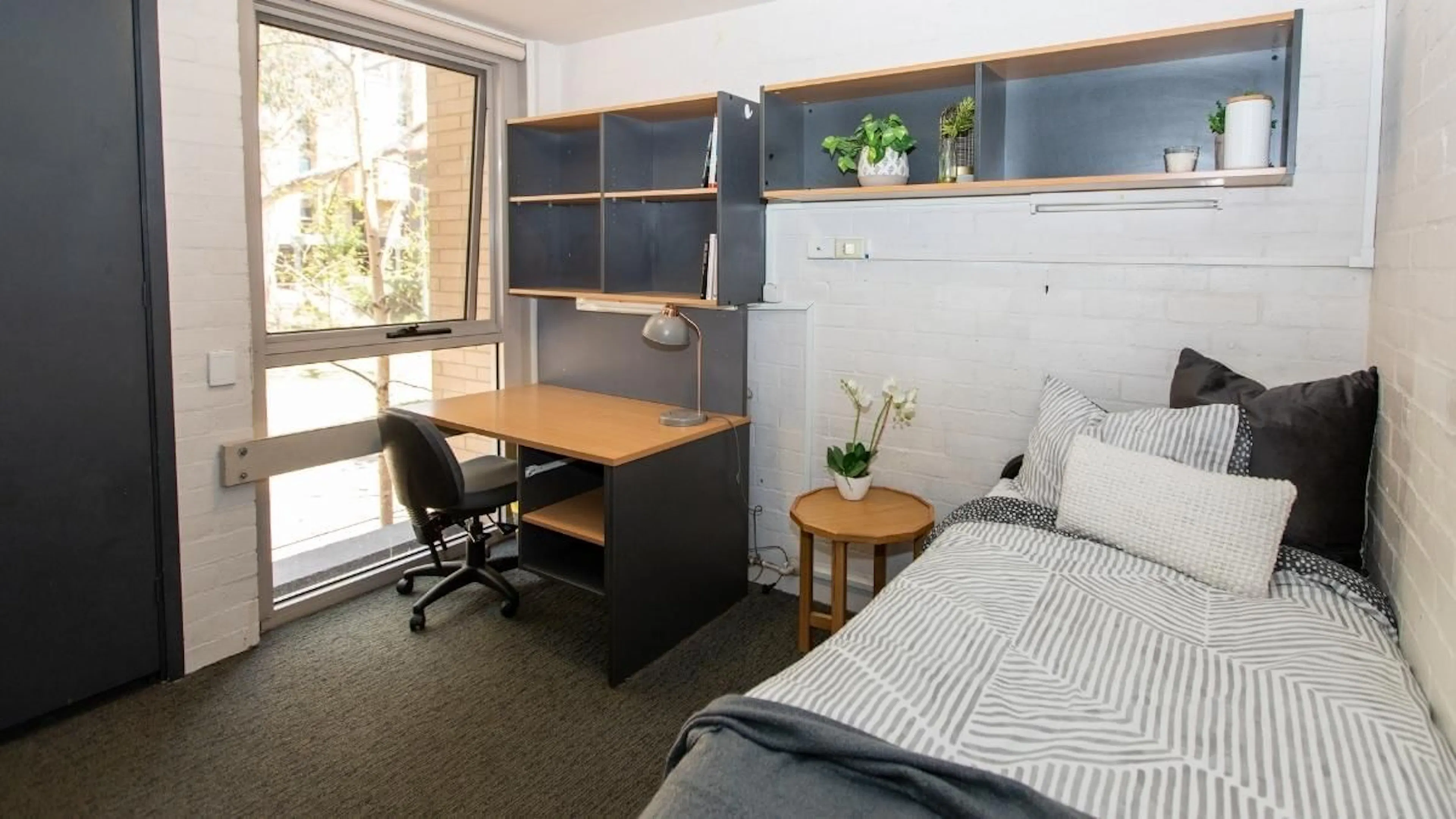 ROOM ROOM 2