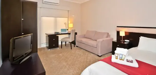 Room 2 room image 1