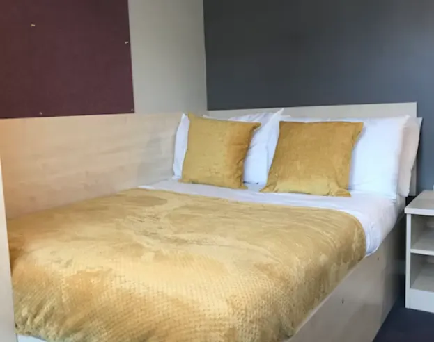 Gold Studio room image 1