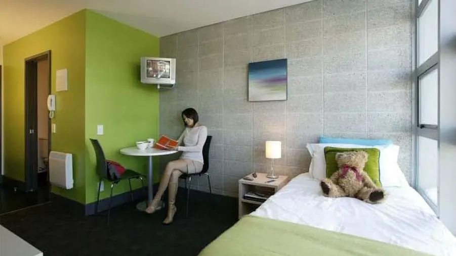ROOM ROOM 2