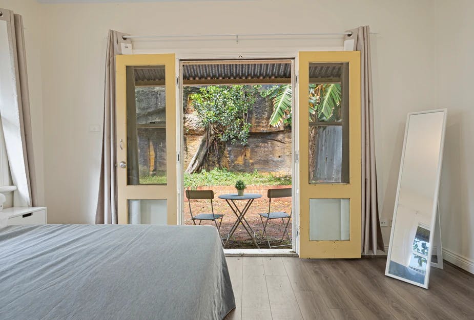 46-kent-sydney-Room 7 Bed 2 ( twin)