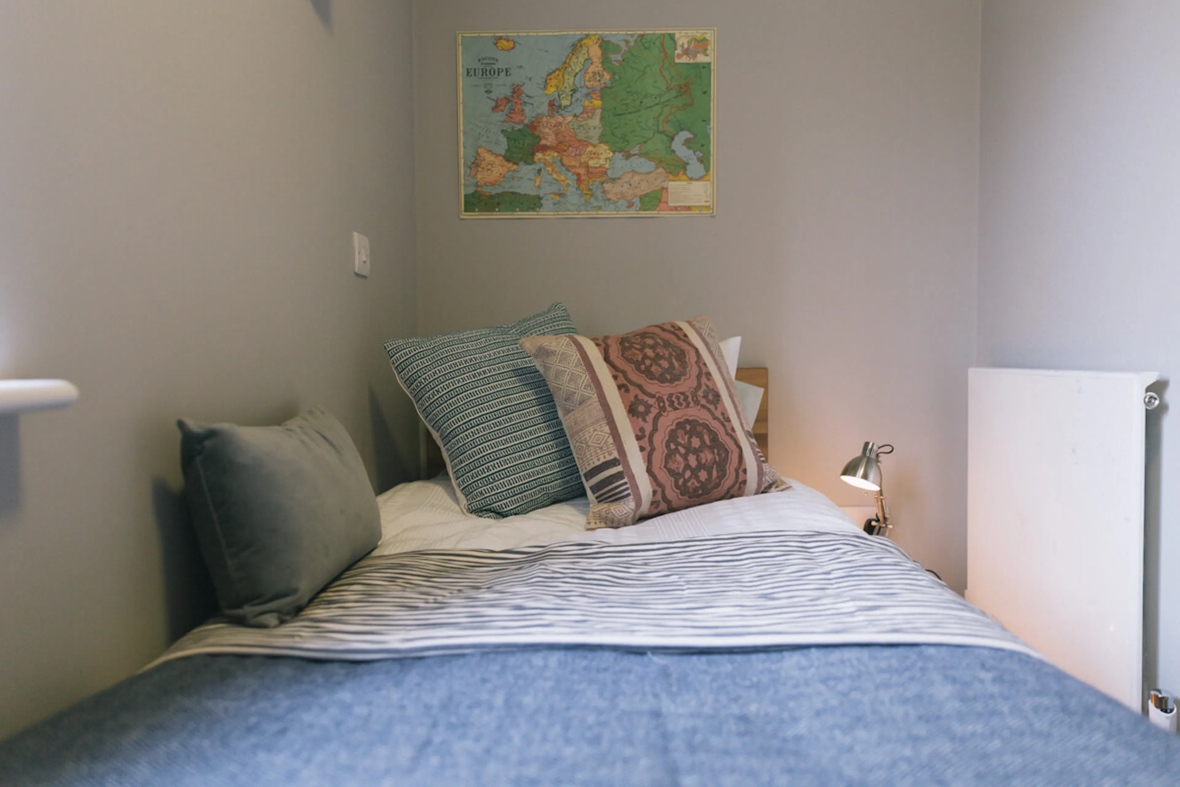 2 Bed Apartment - Shared Bathroom ROOM 4