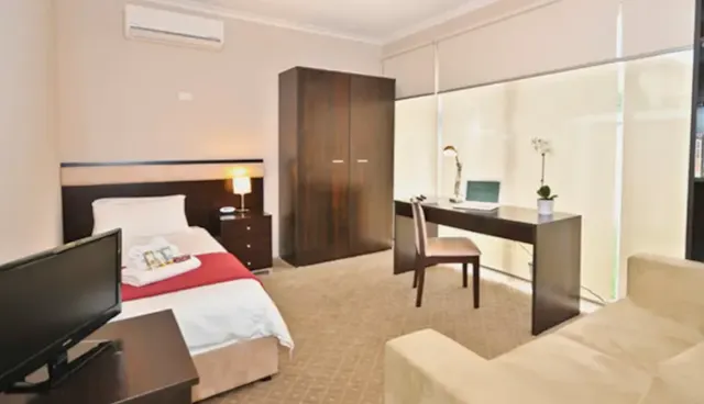 Room 5 room image 1