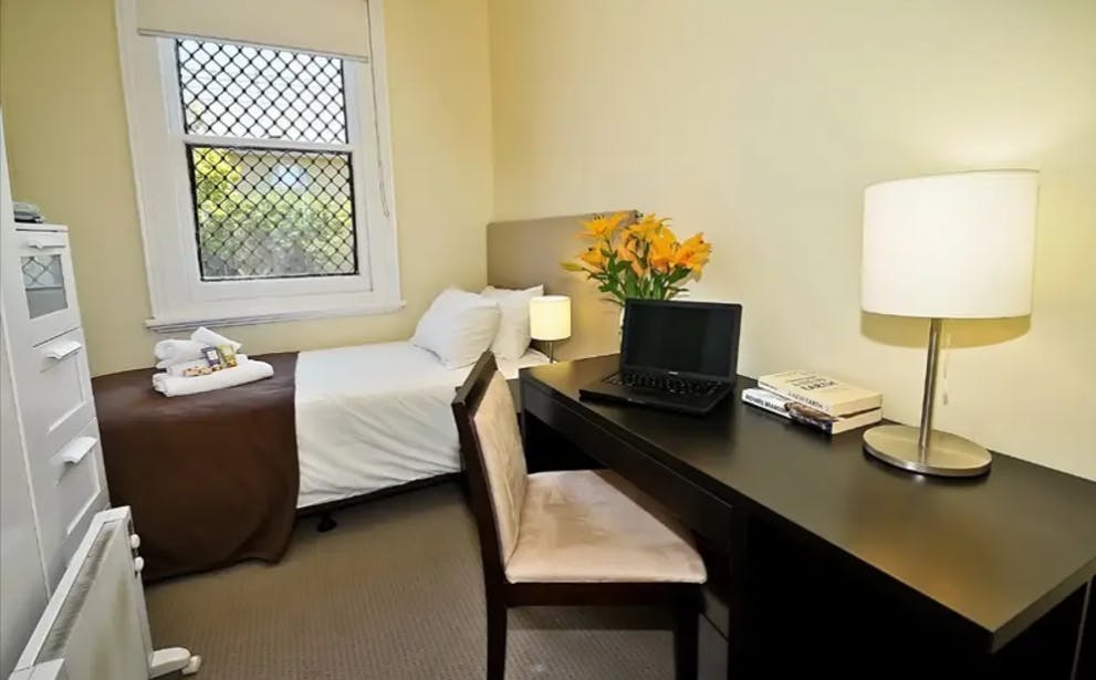32-grattan-street-melbourne-Room 6A