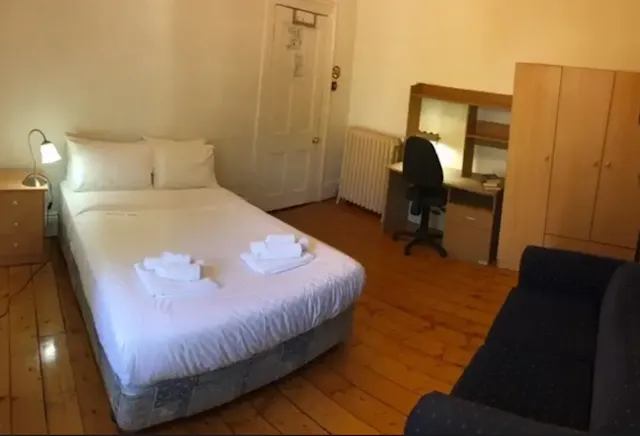 Room 6 room image 1