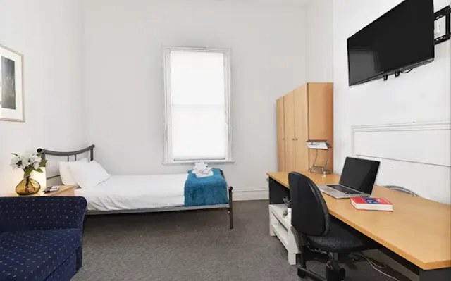 Room 6 room image 1