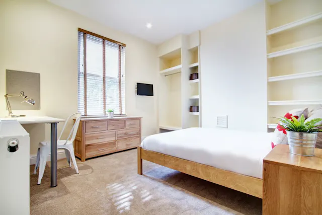 5 Bedroom Apartment room image 1