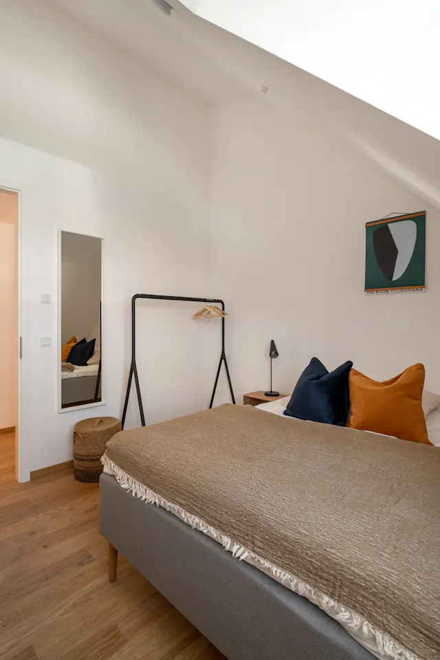 Room 1 Standard+ room image 2