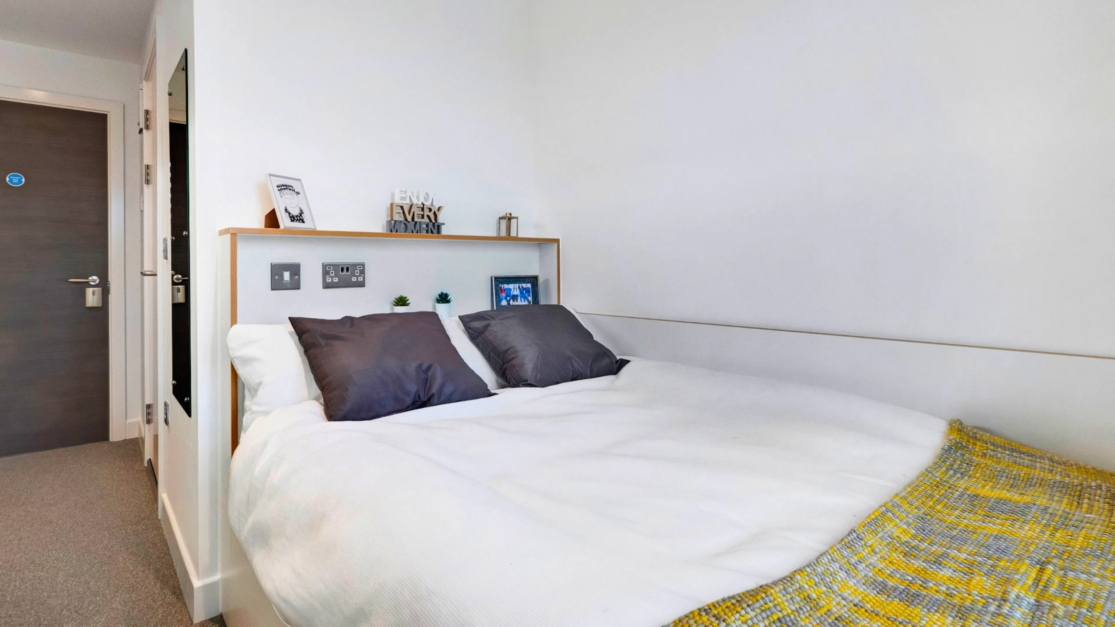Bronze En-suite ROOM 4