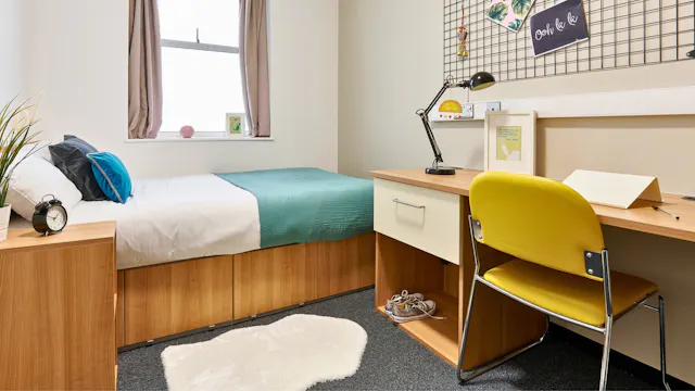 Classic Shared Apartment room image 1