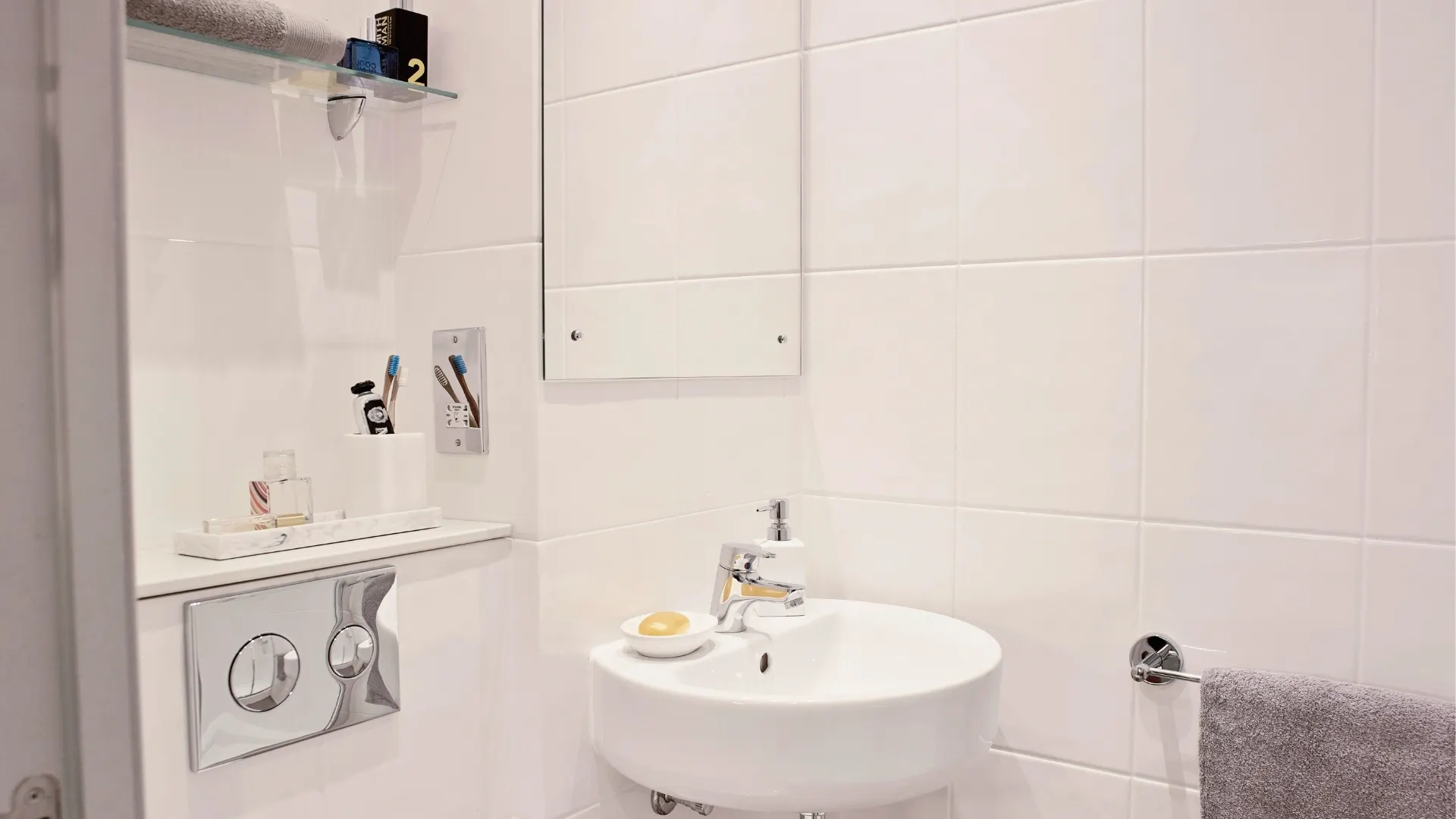 Lace Market Studios-Nottingham-BATHROOM-1