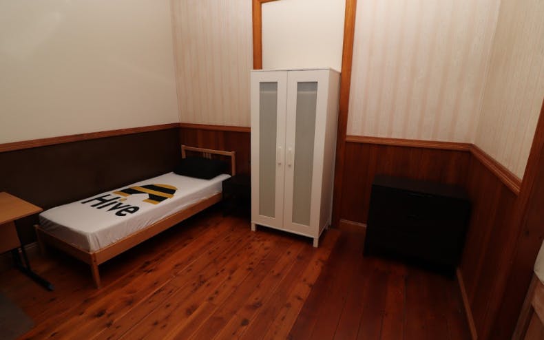 162-gladstone-road-highgate-hill-brisbane-Standard Room