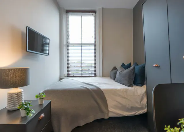 6 Bedroom Apartment room image 2