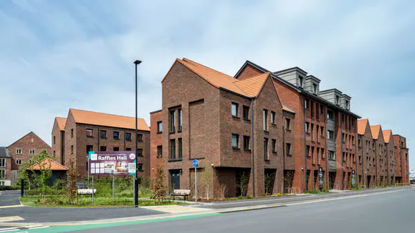 BUILDING