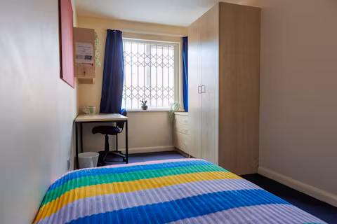 raleigh-park-nottingham-ROOM