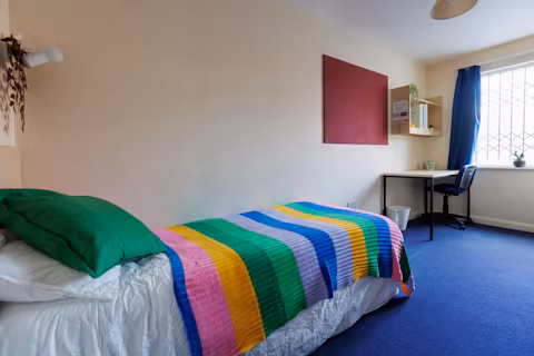 raleigh-park-nottingham-ROOM
