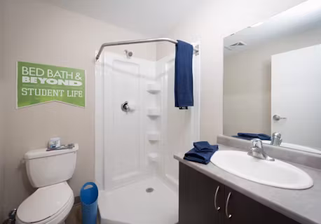 regent-student-living-lake-st-catharines-BATHROOM