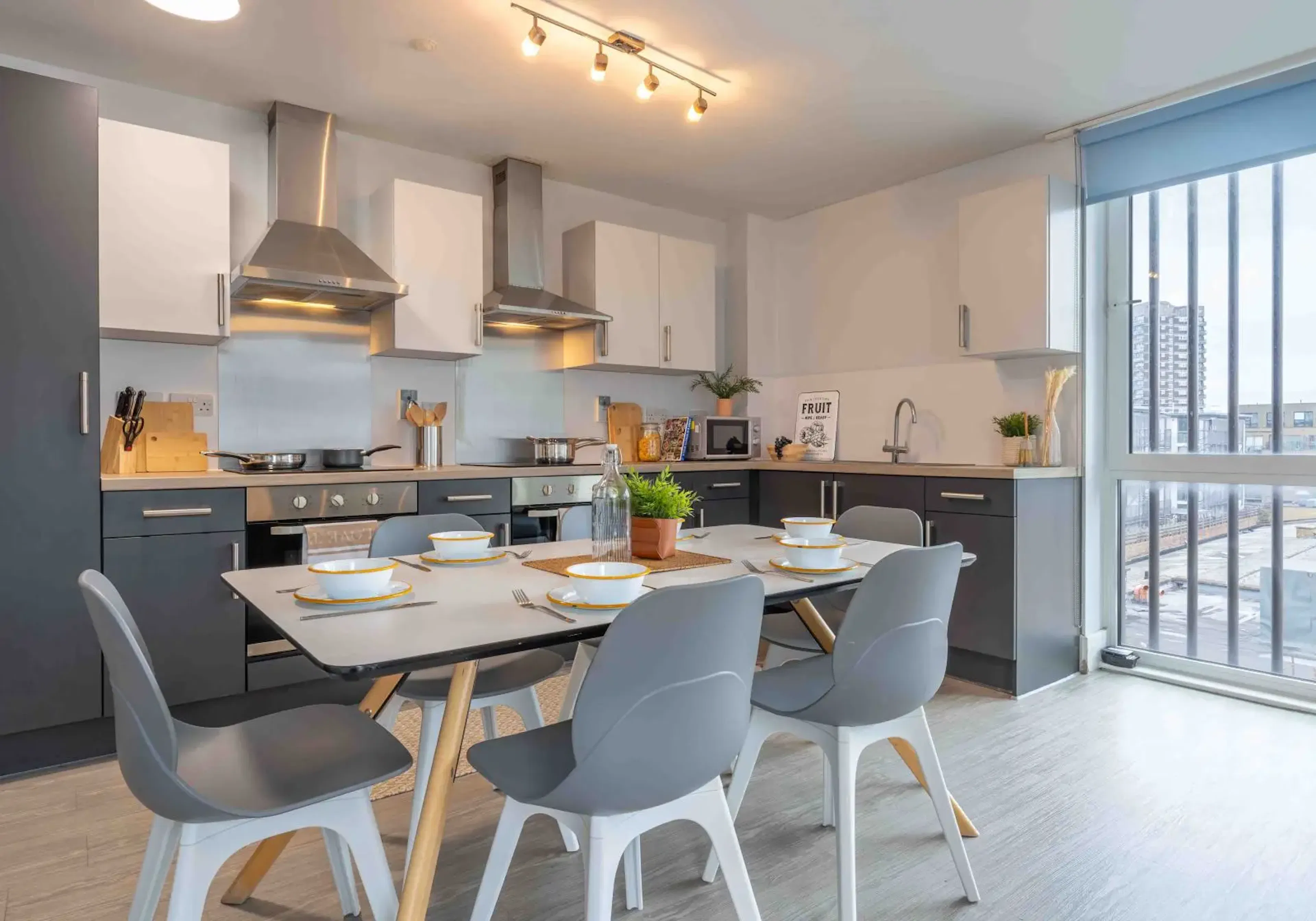Bronze En Suite KITCHEN 4