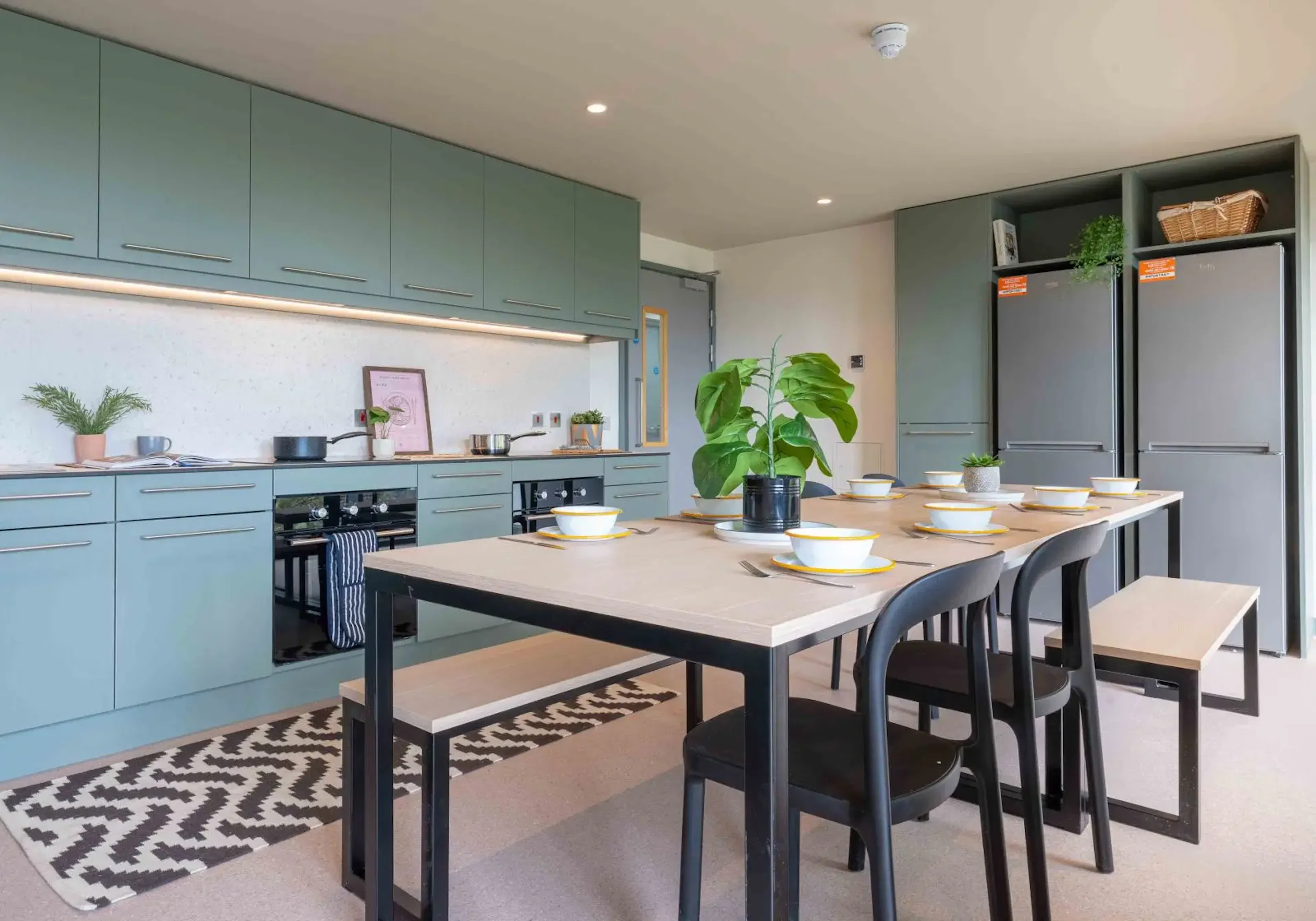 Gold En Suite KITCHEN 4