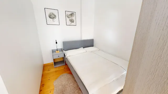 One Bedroom Apartment room image 1