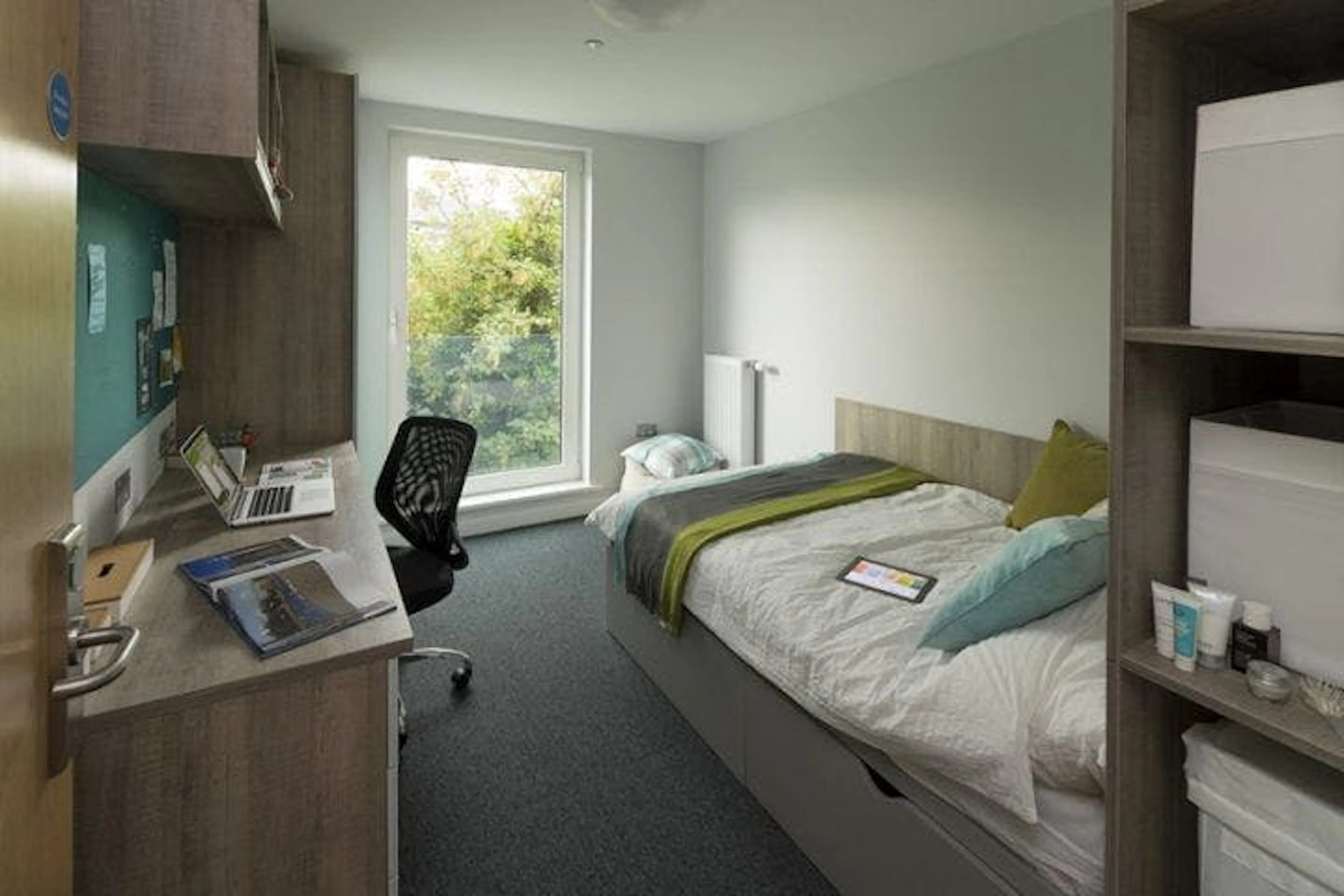 Road View - En-Suite ROOM 1