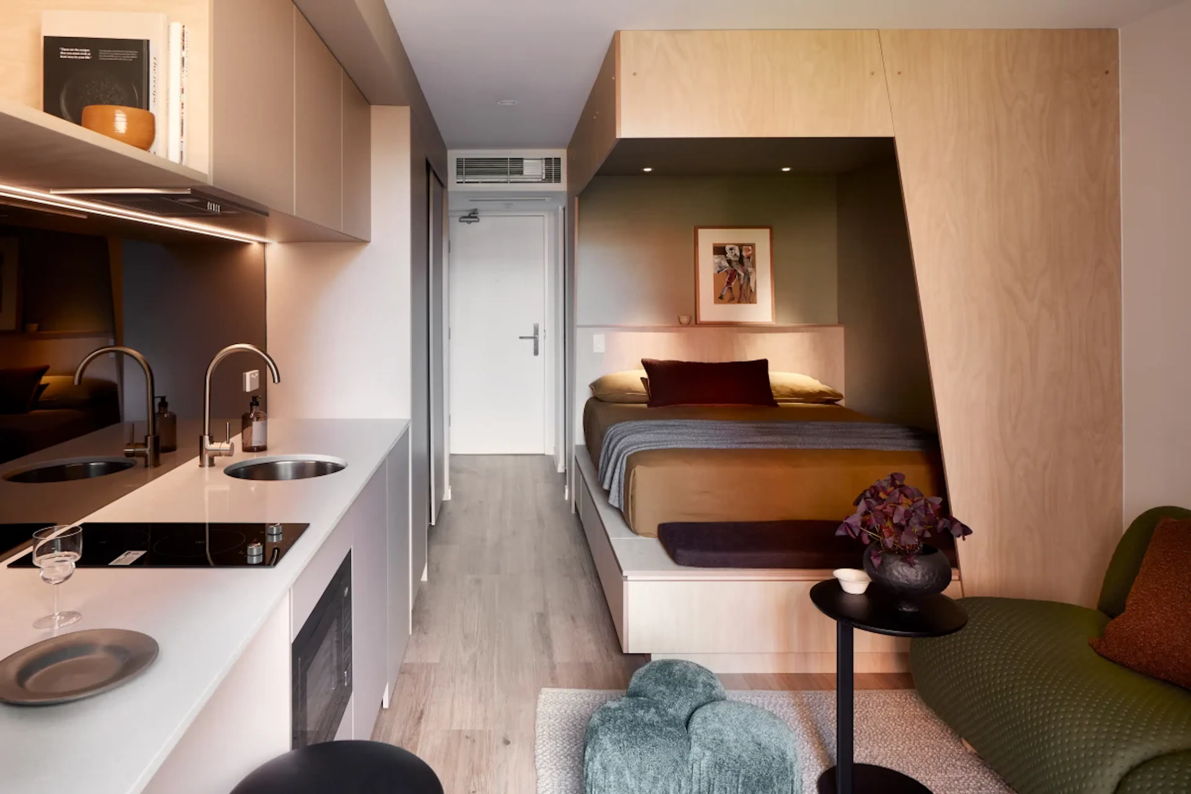 Studio Petite Balcony ROOM 2