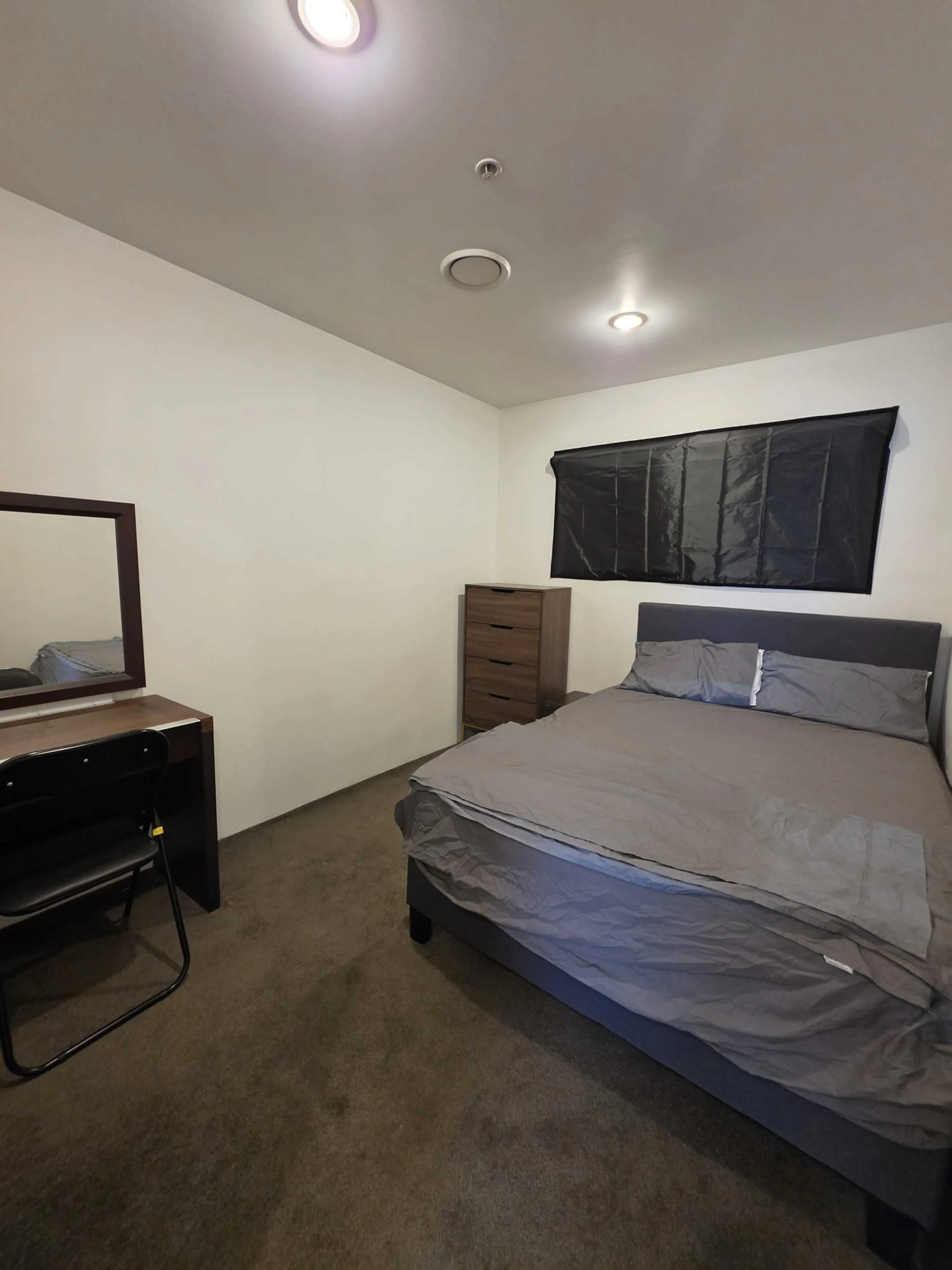 Room 2 (Bed 3, Bath 1) ROOM 3