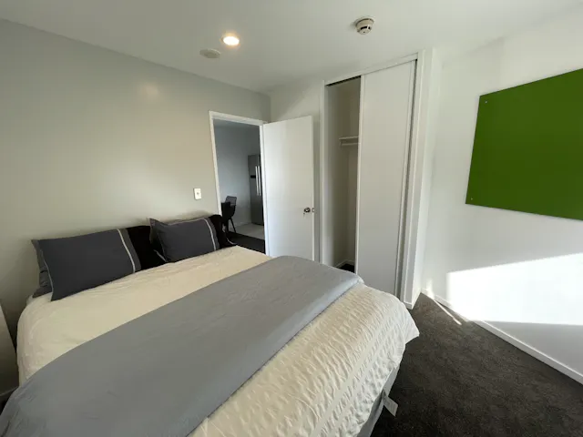Apartment 114 (4 bedrooms (3 singles & 1 double) & 1 bathroom) room image 1