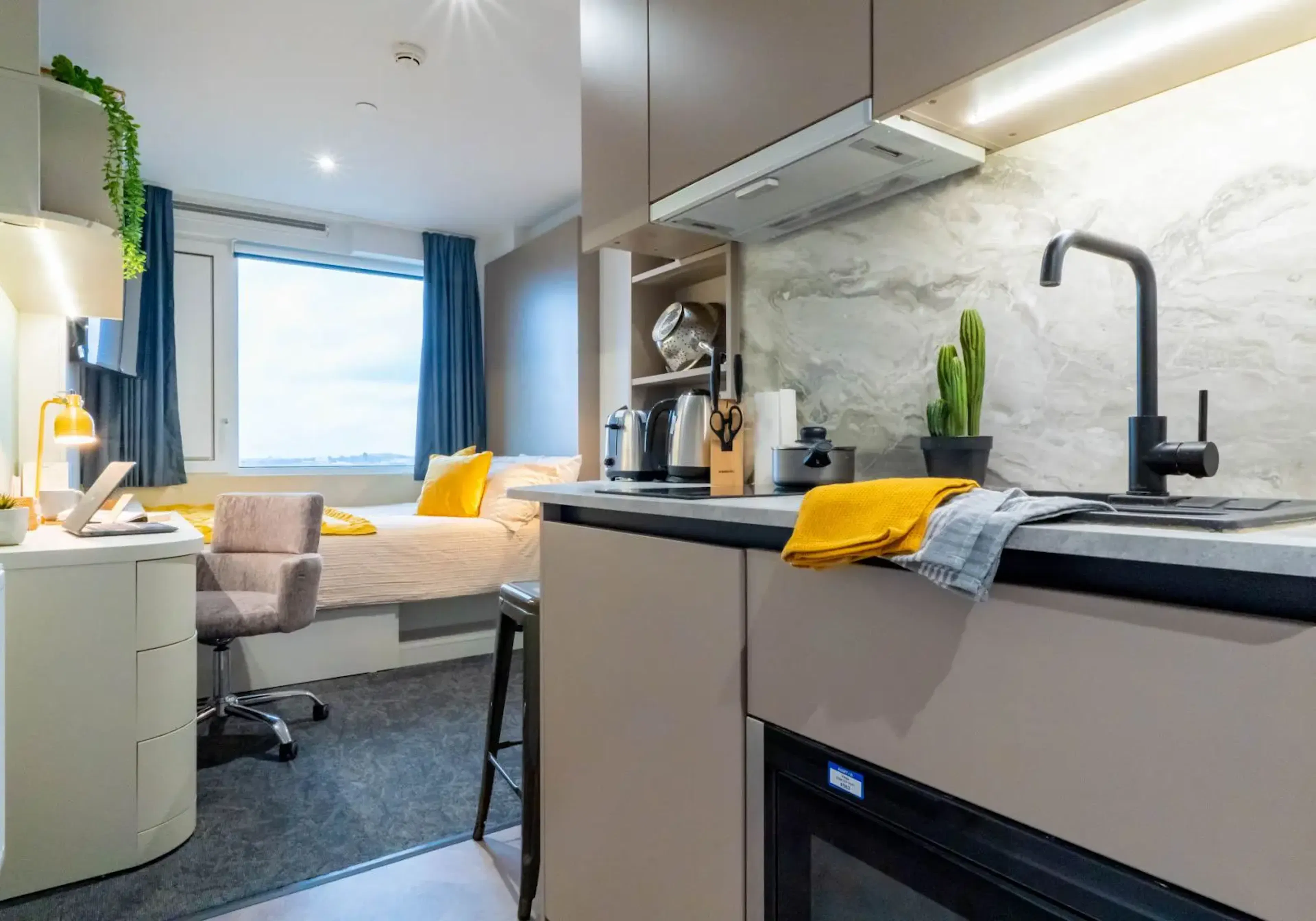 Silver Studio KITCHEN 3