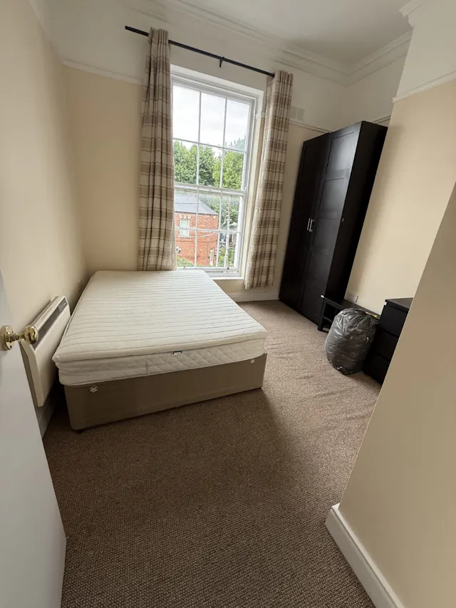 Double Room room image 1