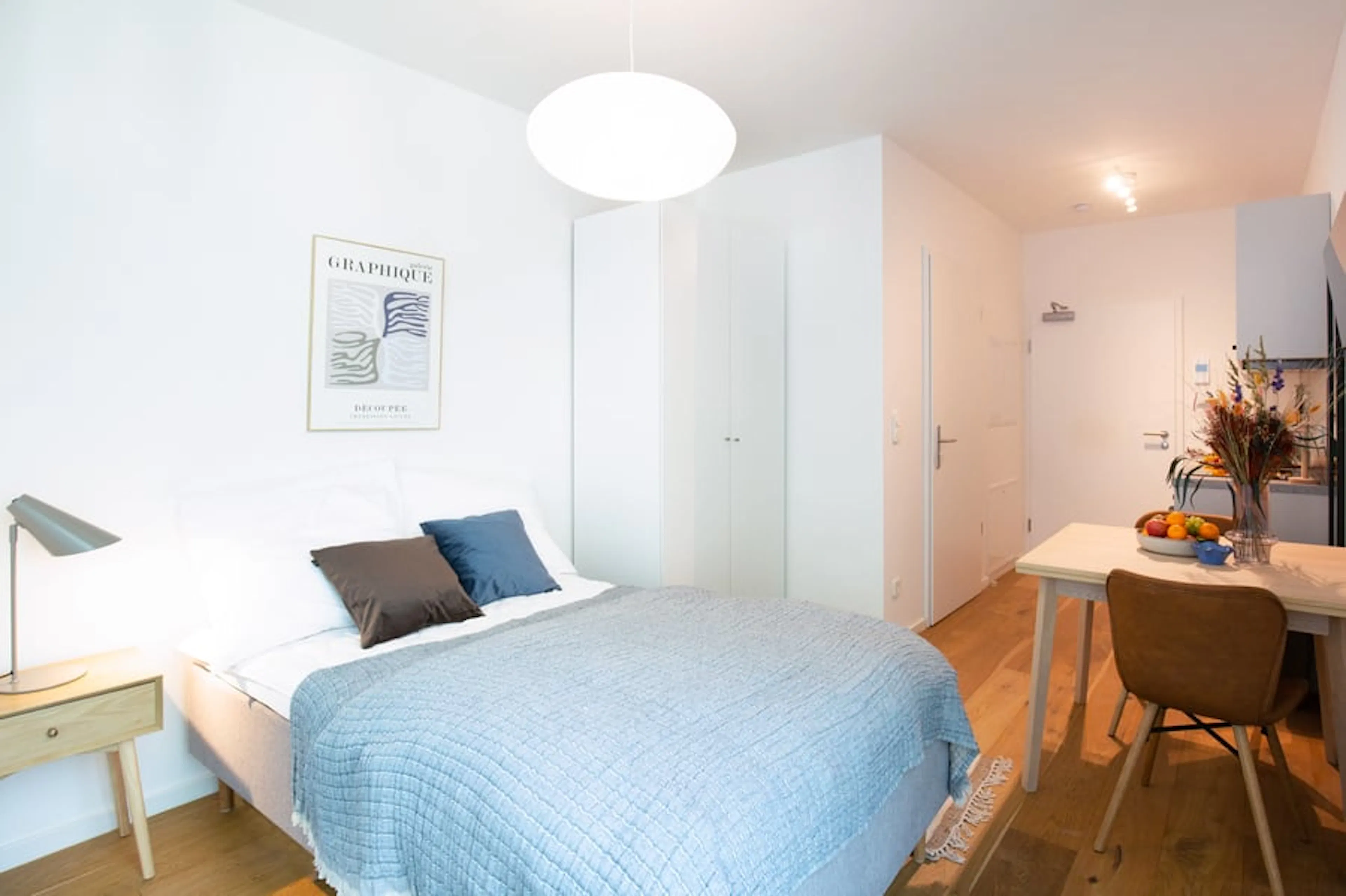 Studio Room ROOM 1