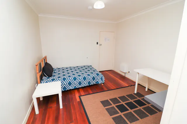 Studio Room room image 2