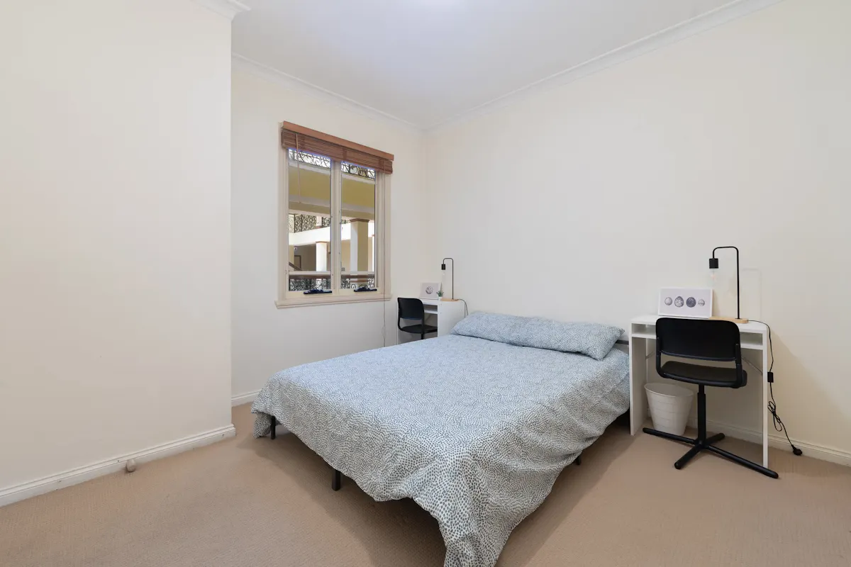 Room 1 (Non - Ensuite) ROOM