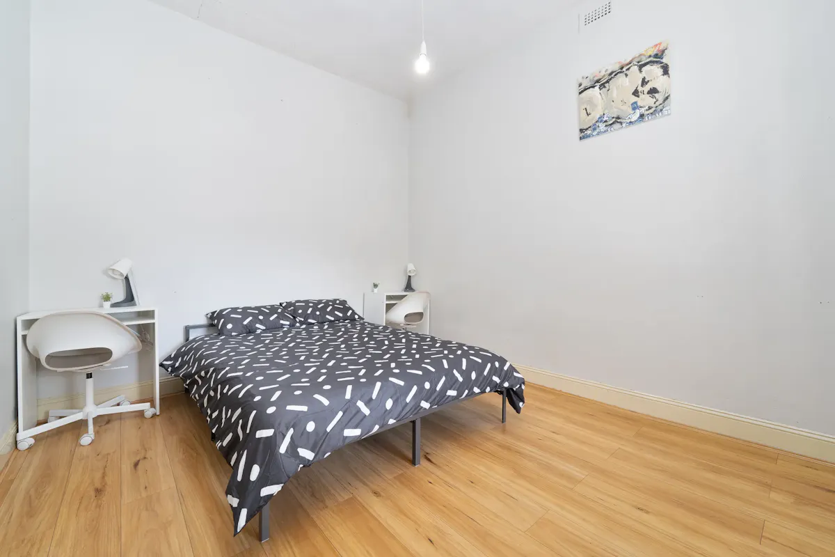 Room 1 (Ensuite) ROOM