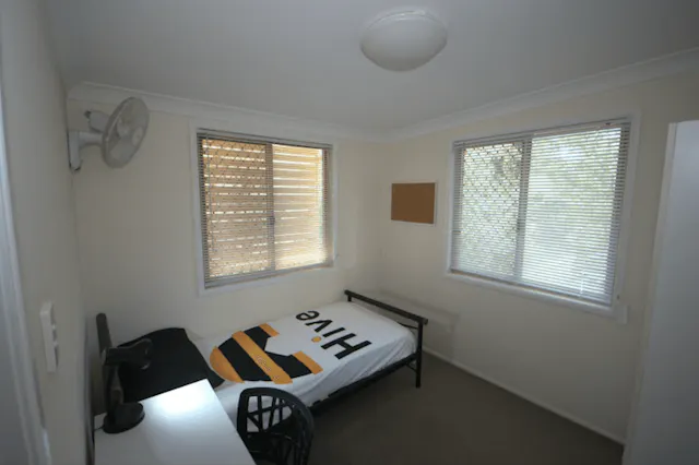 Classic Single Room room image 2