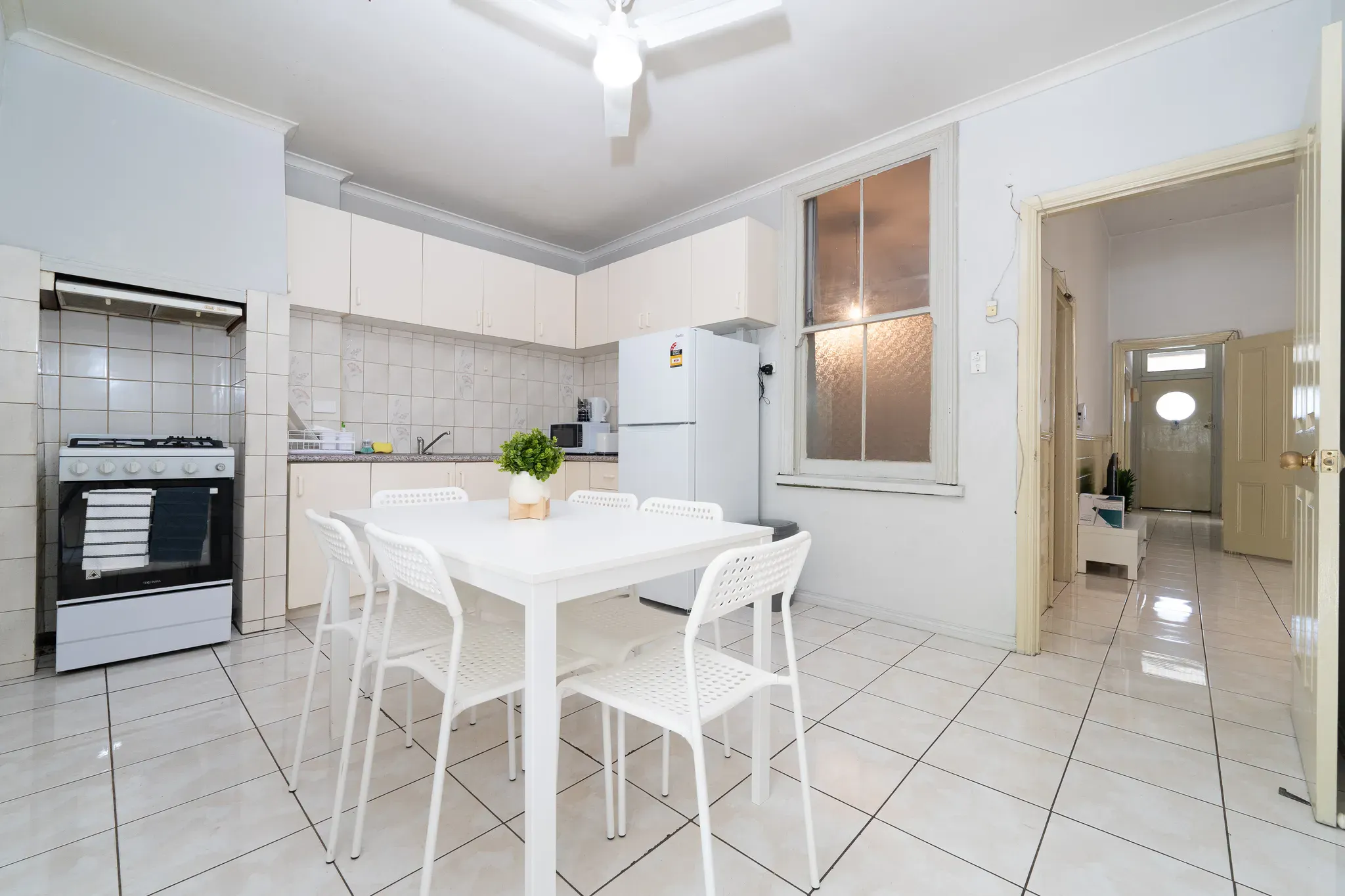 Room 1 (Non - Ensuite) KITCHEN 3