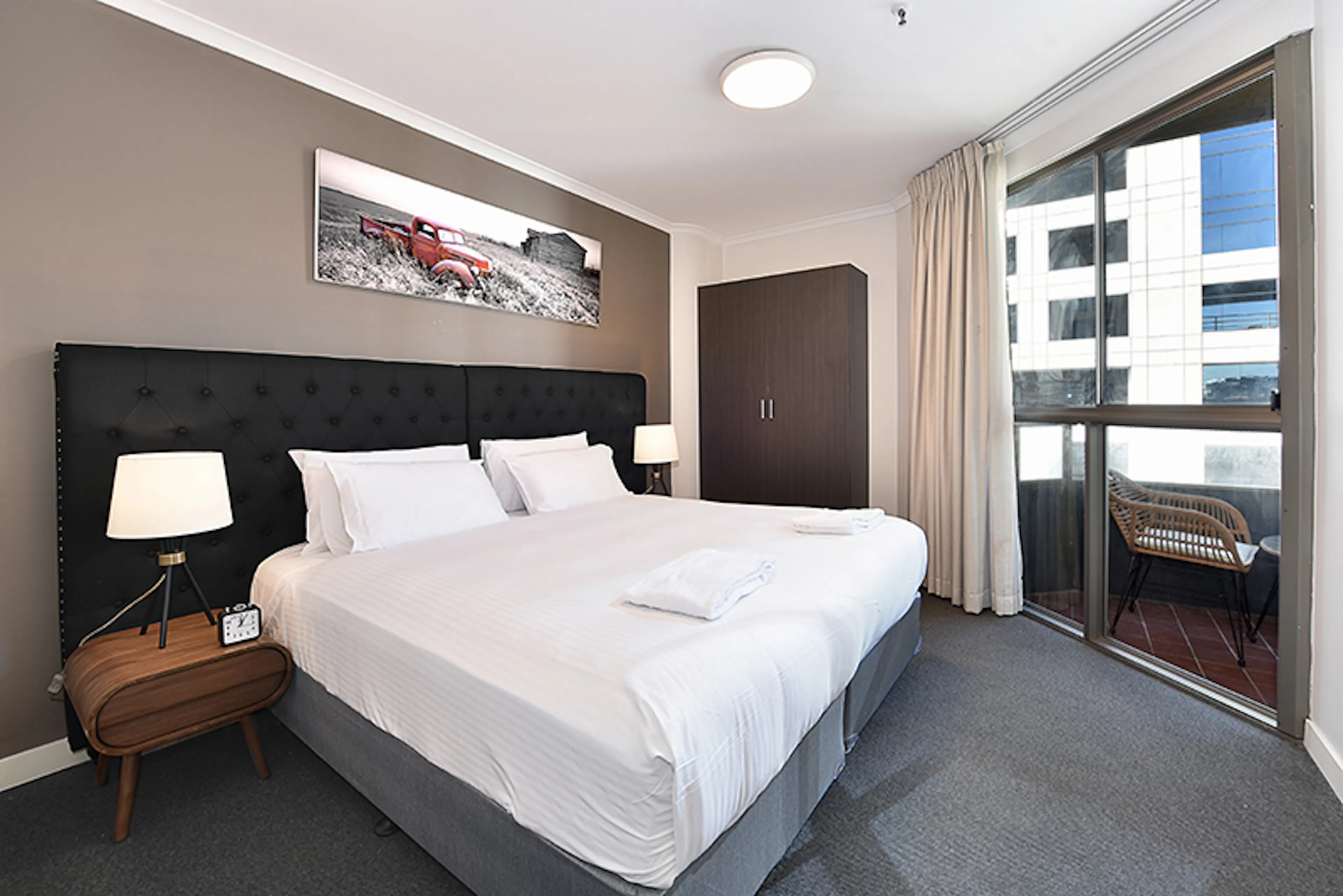 𝟐 𝐁𝐞𝐝𝐫𝐨𝐨𝐦 Apartment (809) ROOM 1