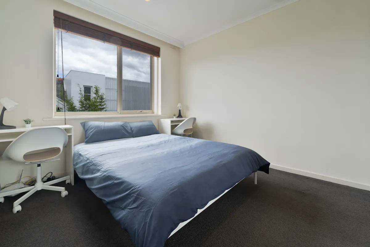 Room 1 (Non - Ensuite) ROOM