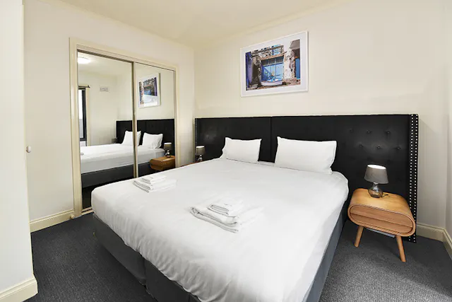 𝟐 𝐁𝐞𝐝𝐫𝐨𝐨𝐦 Apartment (181) room image 2