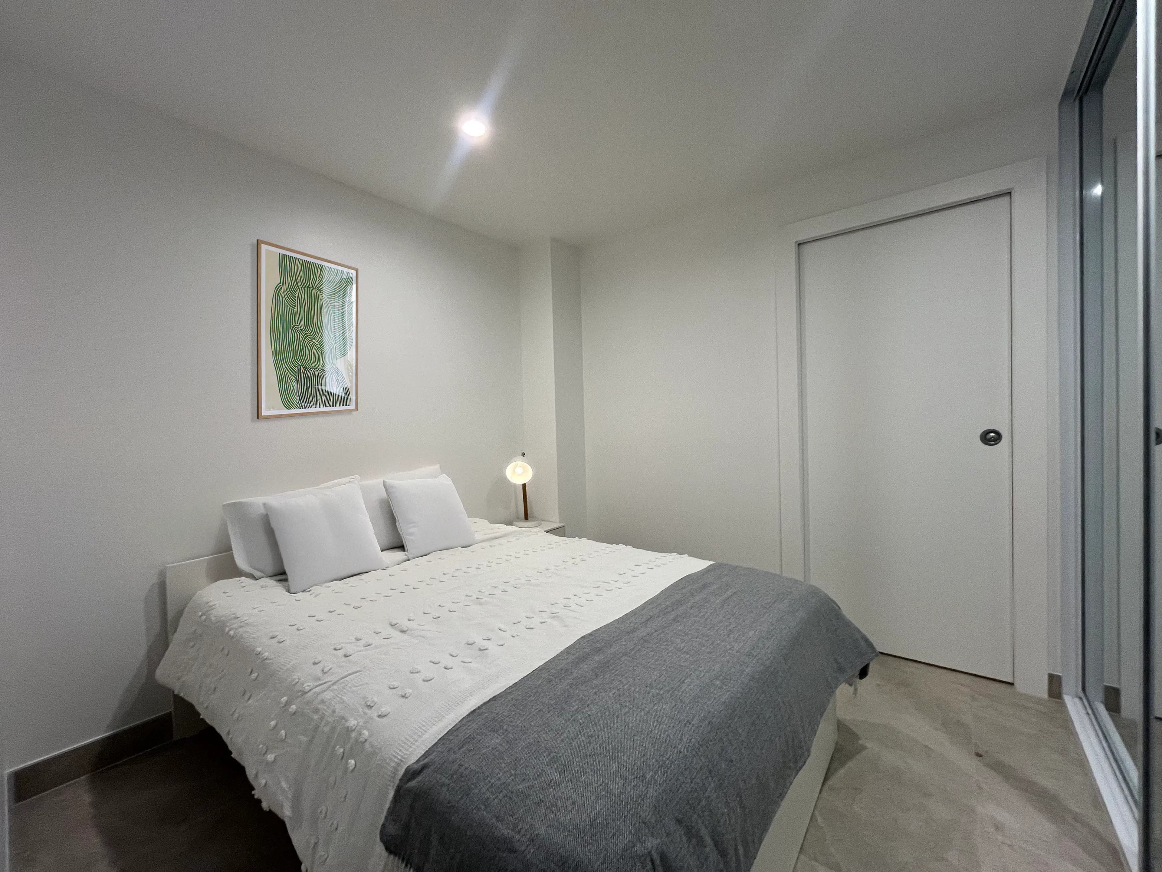 1 Bedroom Apartment ROOM 1
