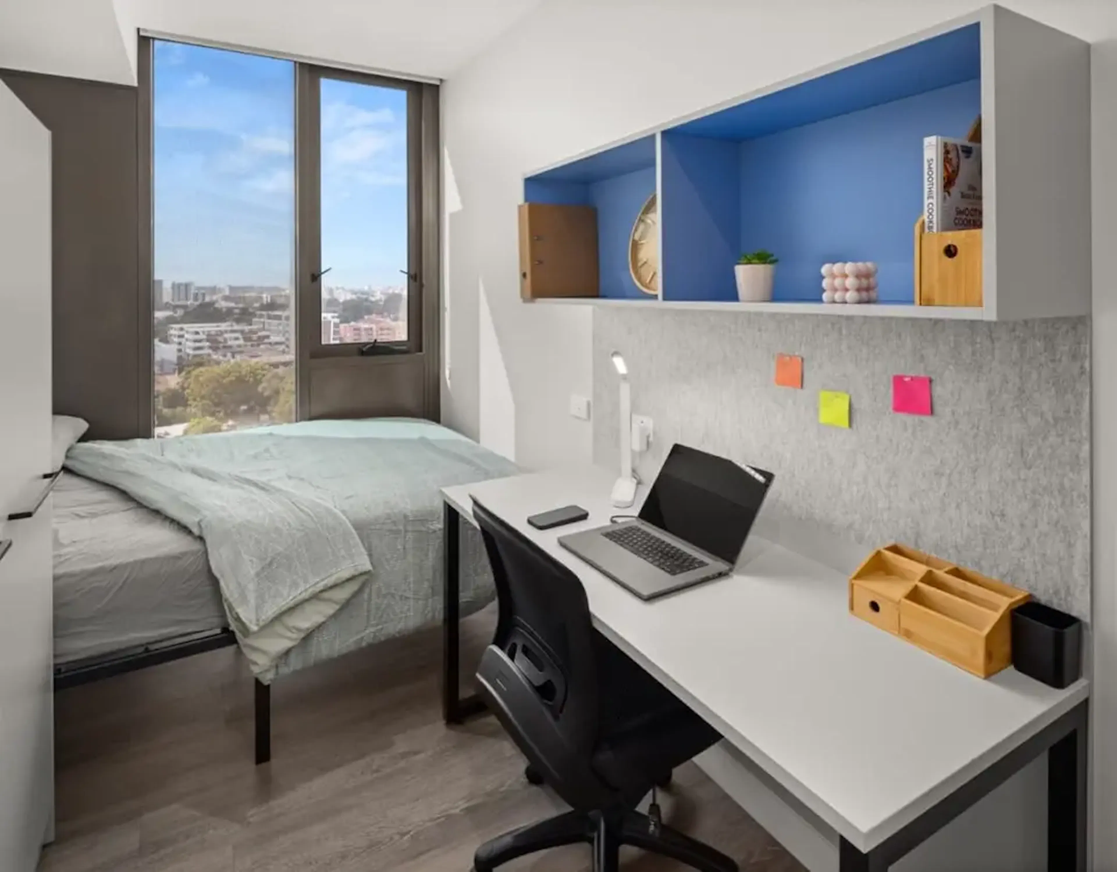 Private Studio Silver ROOM 1