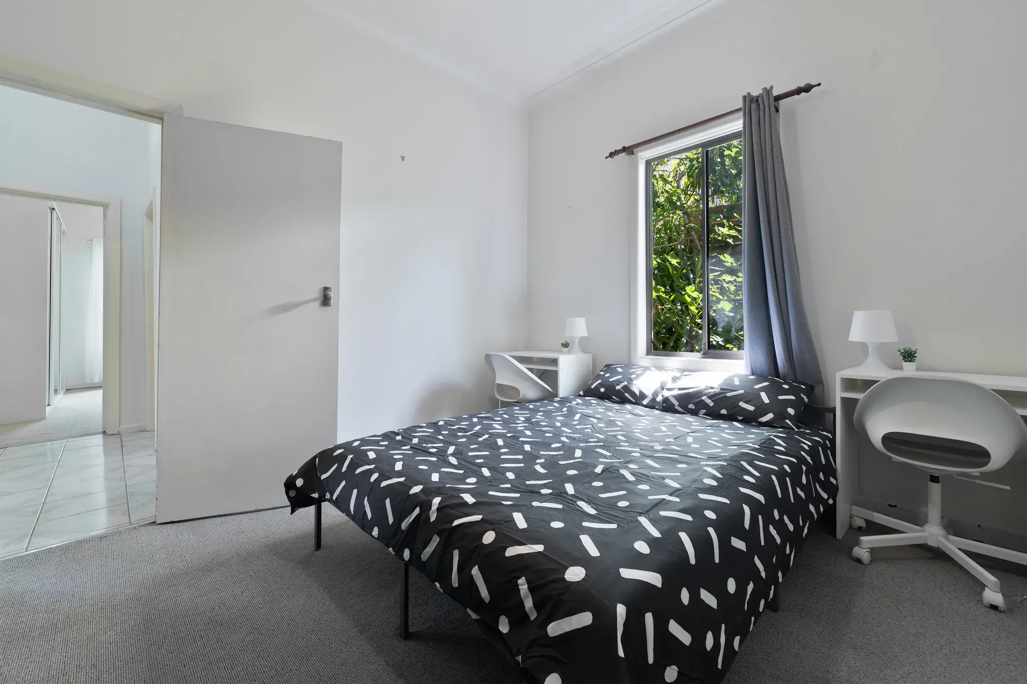 Room 2 (Non - Ensuite) ROOM 1