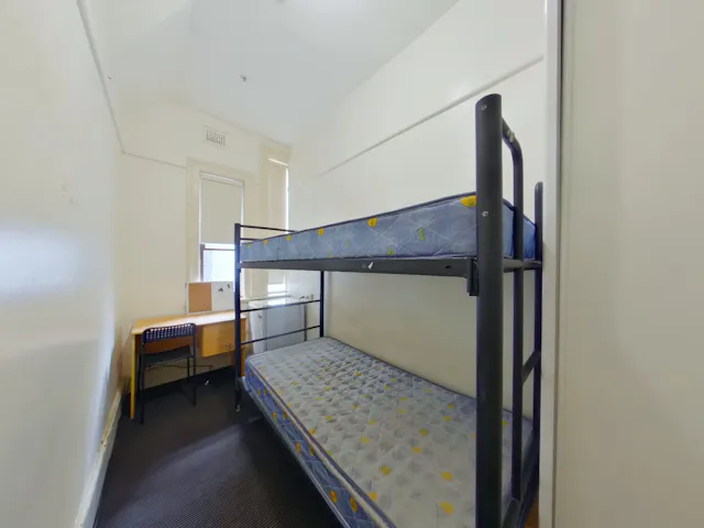 Room 205 Bed 2 (Shared) room image 2
