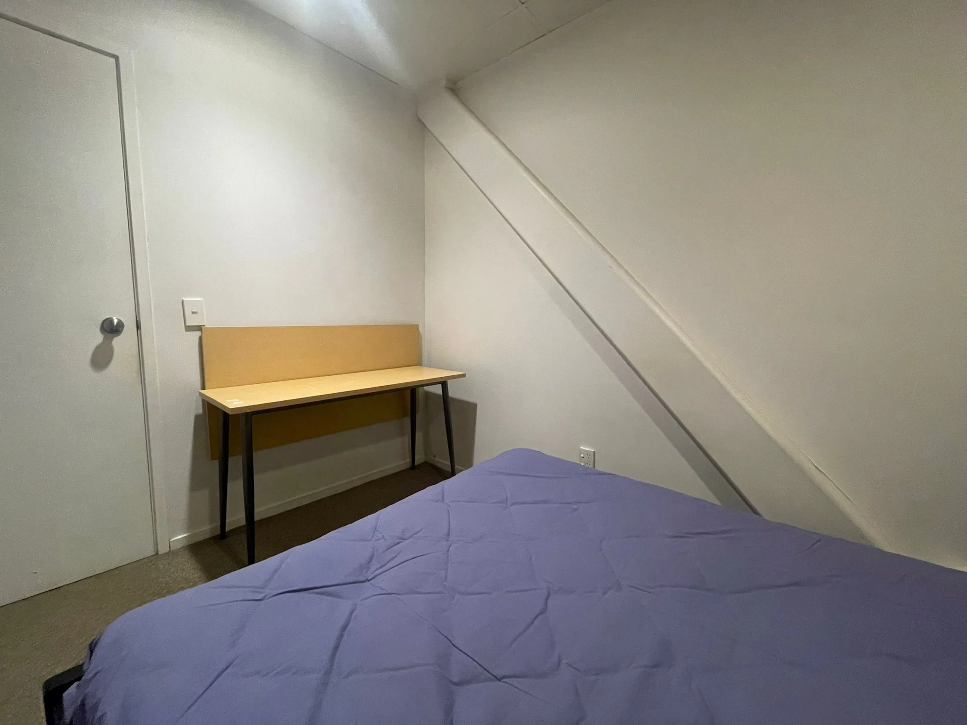 Room 4 (5 bedroom) ROOM 1